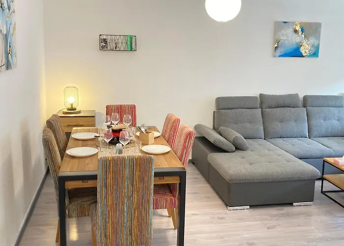 아파트 C A L M Au Coeur Du Valais